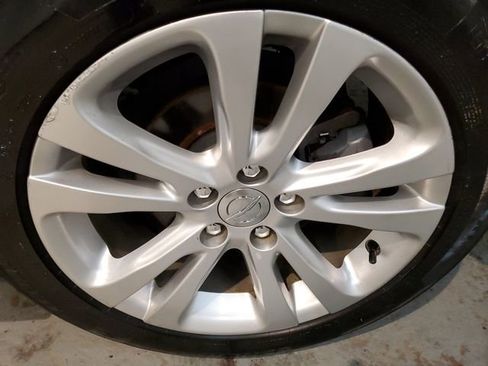 Used 2017 Chrysler 200 Limited Platinum w/ Comfort & Convenience Group image 28