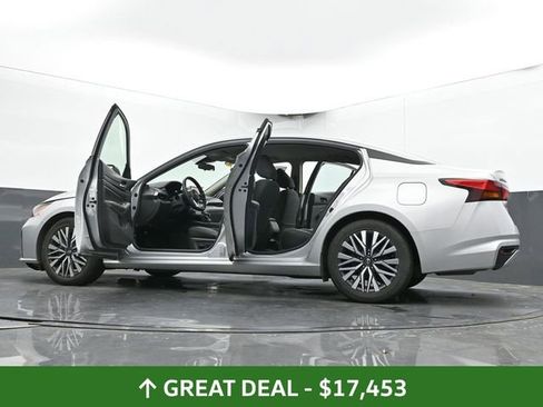 Used 2024 Nissan Altima 2.5 SV image 72