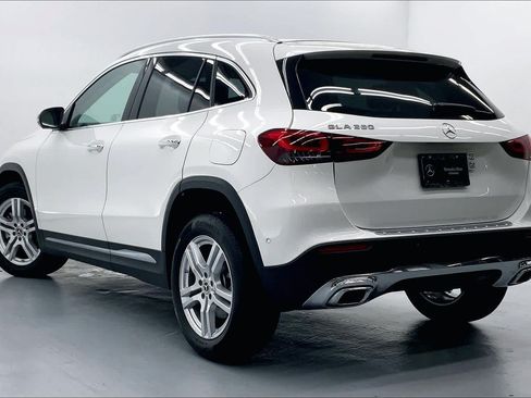 Certified 2022 Mercedes-Benz GLA 250 image 2