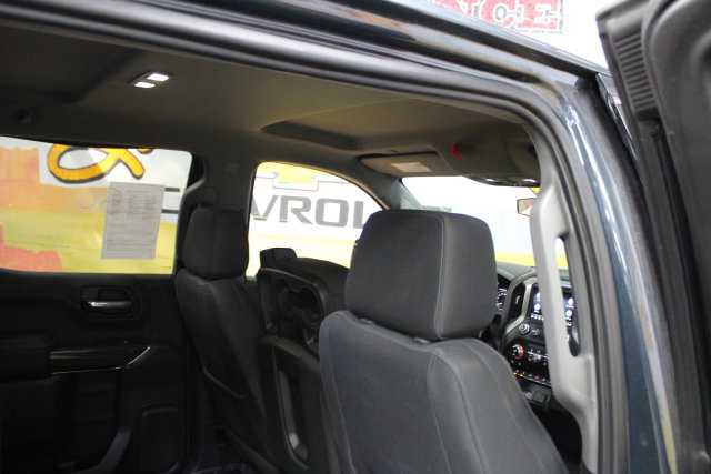 Used 2019 GMC Sierra 1500 SLE w/ X31 Off-Road Package AWD/4WD image 10