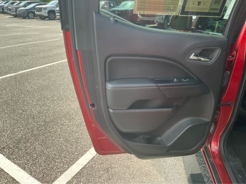 Used 2015 GMC Canyon SLT w/ Driver Alert Package RWD image 23