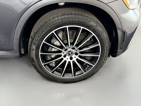 Used 2022 Mercedes-Benz GLC 300 image 32