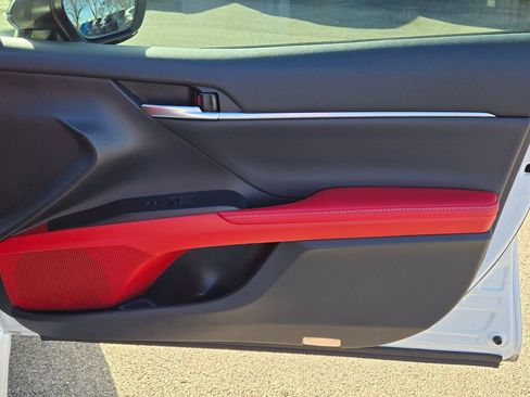 Used 2021 Toyota Camry XSE image 10