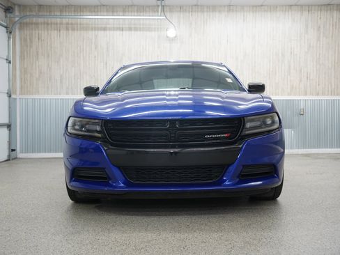Used 2020 Dodge Charger SXT w/ Blacktop Package image 2