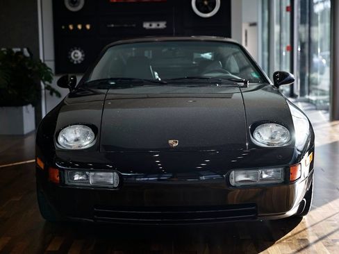 Used 1994 Porsche 928 GTS RWD image 17