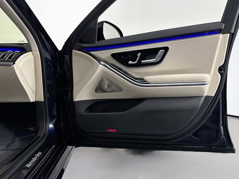 Used 2022 Mercedes-Benz S 500 4MATIC image 24