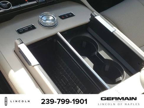 New 2025 Lincoln Navigator Reserve image 31
