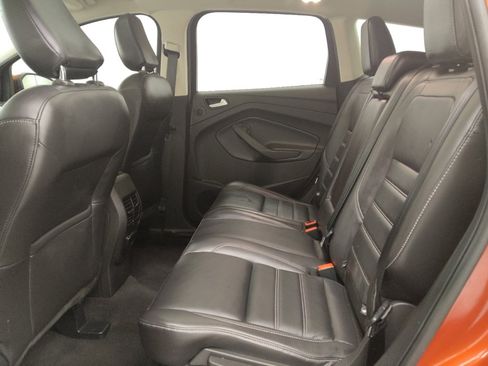 Used 2019 Ford Escape Titanium AWD/4WD image 18