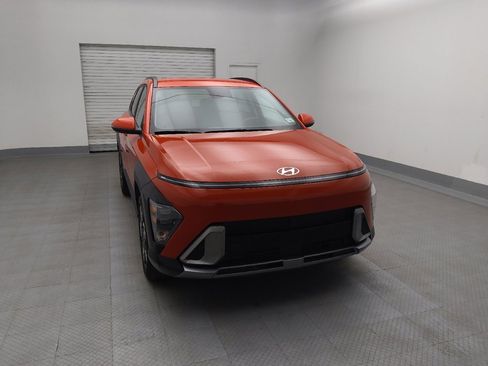 Used 2025 Hyundai Kona SEL image 14