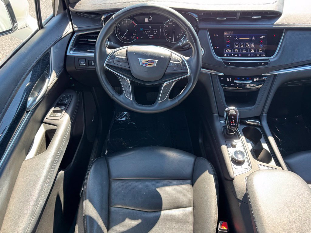 Certified 2025 Cadillac XT5 Premium Luxury FWD image 15