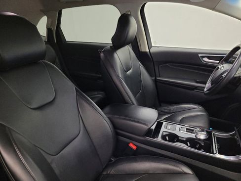 Used 2019 Ford Edge Titanium AWD/4WD image 21