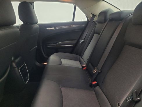 Used 2020 Chrysler 300 Touring w/ Sport Appearance Package RWD image 18