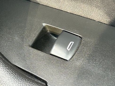 Used 2021 Chevrolet Blazer LT image 33