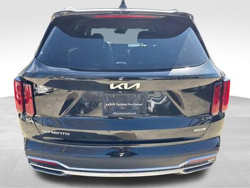 Certified 2023 Kia Sorento SX Prestige image 9
