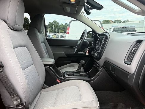 Used 2019 Chevrolet Colorado W/T w/ Custom Special Edition RWD image 11
