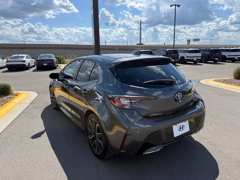 Used 2022 Toyota Corolla XSE FWD image 5