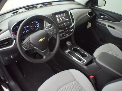 Used 2020 Chevrolet Equinox LS FWD image 19