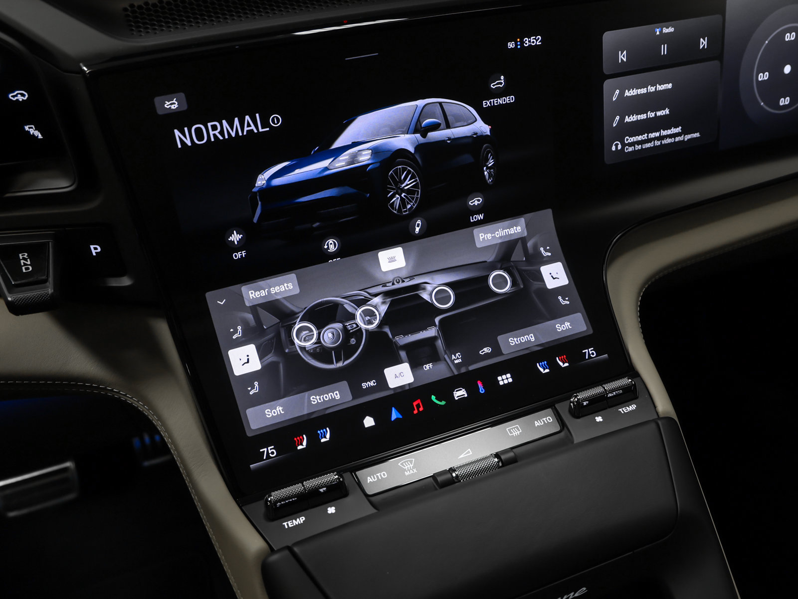 Certified 2026 Porsche Cayenne Turbo AWD/4WD image 48