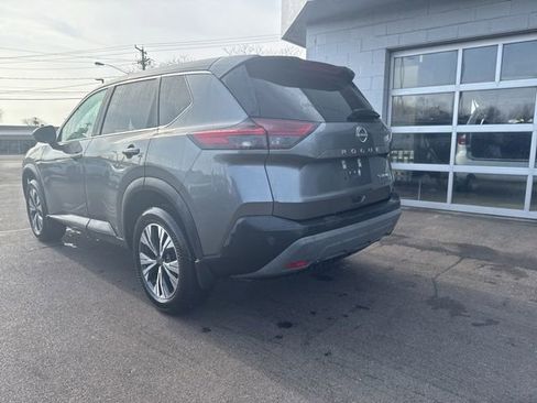 Used 2023 Nissan Rogue SV image 4
