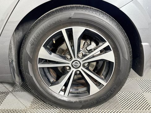 Used 2020 Nissan Sentra SV FWD image 33