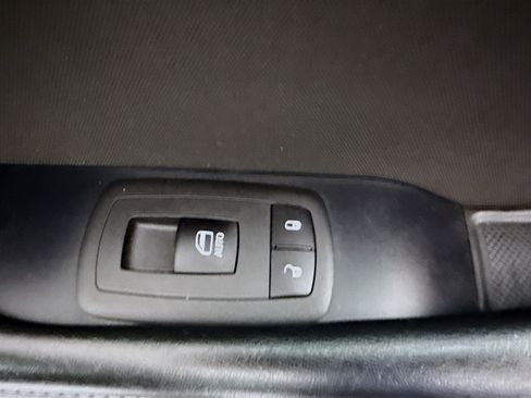 Used 2023 Dodge Challenger SXT image 29