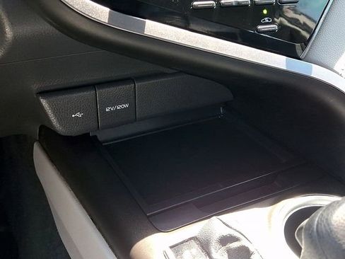 Used 2022 Toyota Camry LE image 26