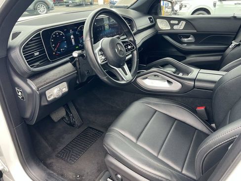 Used 2021 Mercedes-Benz GLS 450 4MATIC image 5