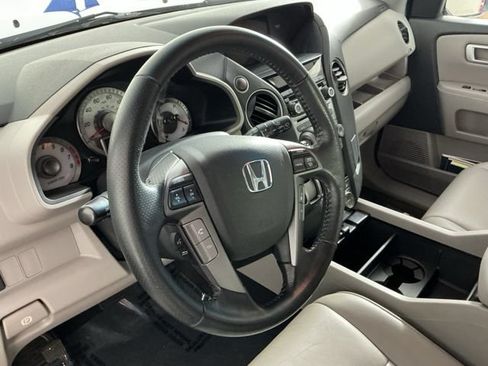 Used 2014 Honda Pilot Touring image 36