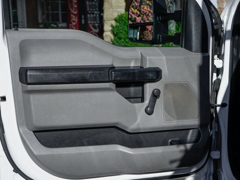 Used 2019 Ford F550 4x4 Crew Cab Super Duty image 15