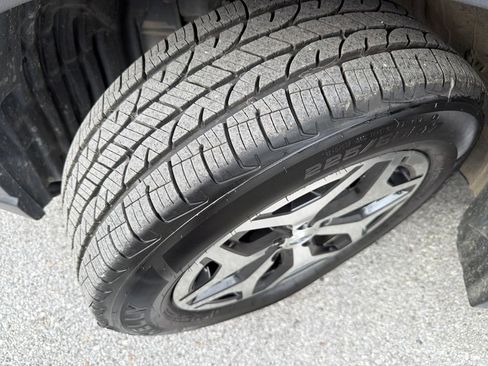 Certified 2024 Subaru Forester Premium AWD/4WD image 40