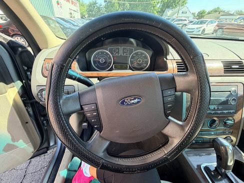 Used 2008 Ford Taurus SEL FWD image 9
