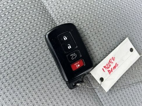 Used 2018 Toyota RAV4 XLE w/ Convenience Package AWD/4WD image 33