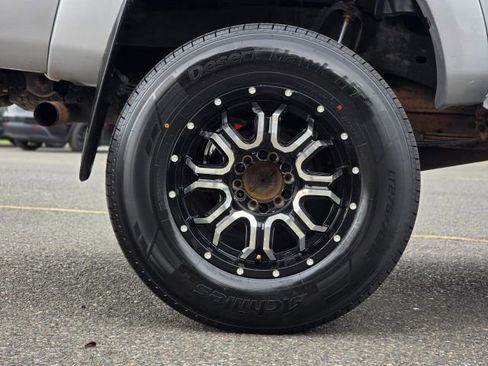 Used 2012 Toyota Tacoma 4x4 Double Cab image 39