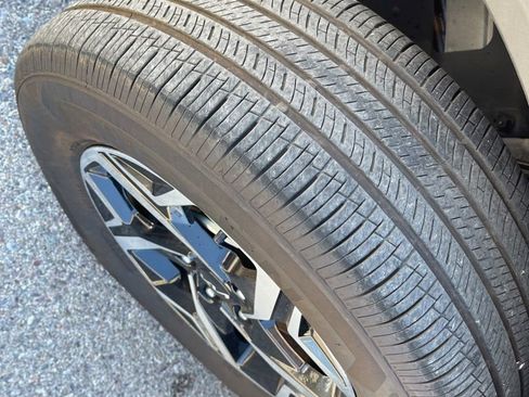 Used 2025 Kia Sportage LX image 21