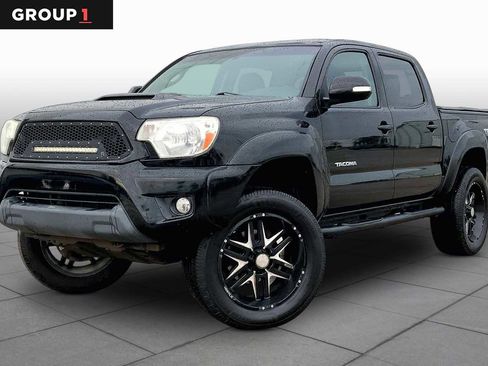 Used 2015 Toyota Tacoma PreRunner w/ TRD Sport Package RWD image 1