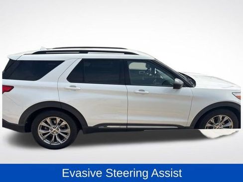 Used 2020 Ford Explorer XLT w/ Equipment Group 202A RWD image 11