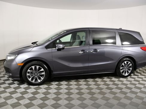 Certified 2024 Honda Odyssey EX-L image 9