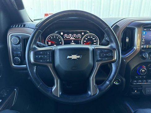Used 2019 Chevrolet Silverado 1500 High Country w/ Technology Package image 24