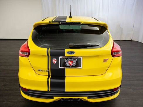 Used 2017 Ford Focus ST w/ Equipment Group 402A FWD image 15