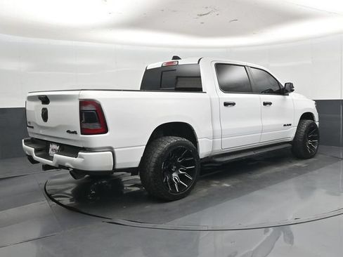 Used 2023 RAM 1500 Laramie AWD/4WD image 3