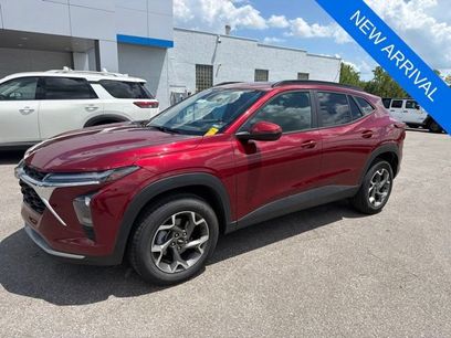 Used 2025 Chevrolet Trax LT