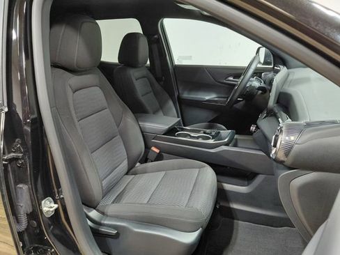 Used 2026 Chevrolet Equinox LT AWD/4WD image 21
