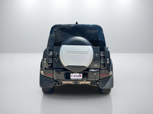 Used 2023 Land Rover Defender 110 V8 AWD/4WD image 6