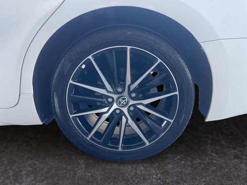 Used 2024 Toyota Camry SE image 14