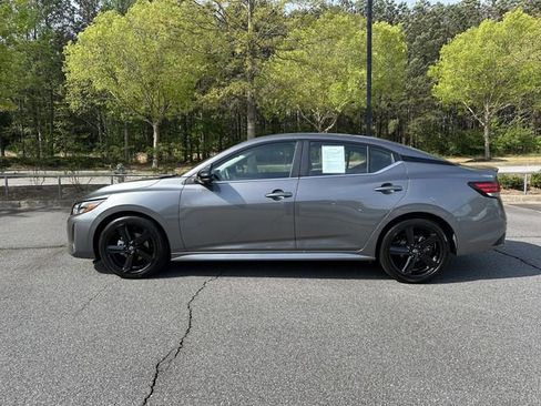 Certified 2025 Nissan Sentra SR w/ SR Premium Package image 5