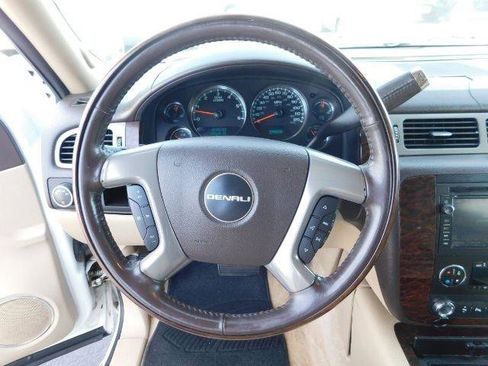 Used 2008 GMC Yukon Denali image 18