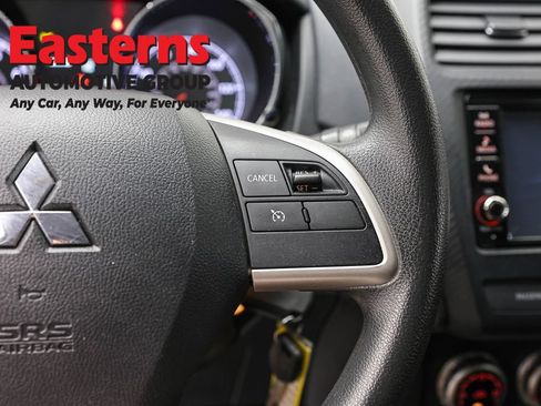 Used 2023 Mitsubishi Outlander Sport ES AWD/4WD image 16