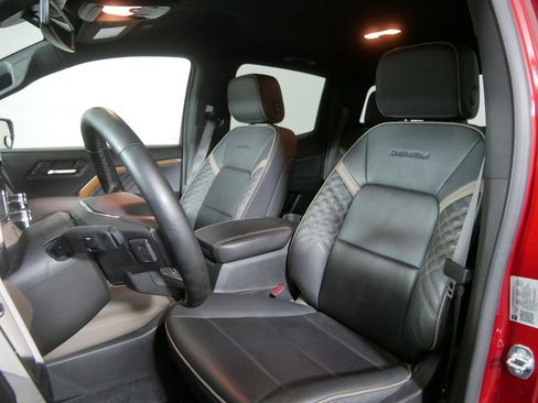 Used 2023 GMC Canyon Denali AWD/4WD image 13