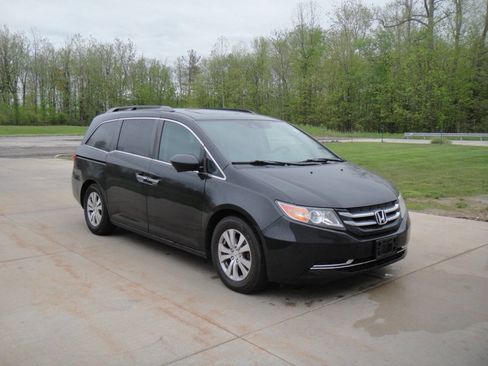 Used 2014 Honda Odyssey EX-L image 3