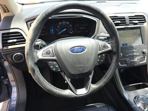 Used 2019 Ford Fusion SEL FWD image 13